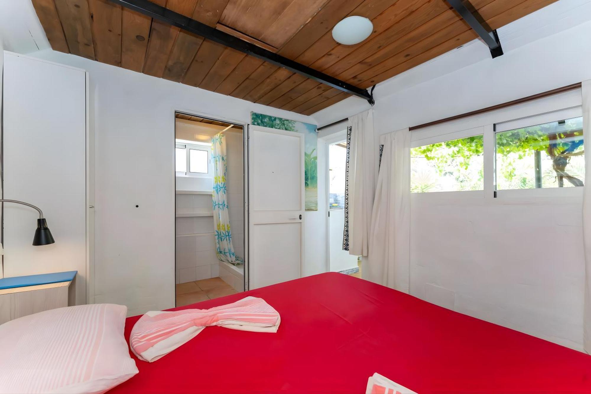 טולוקס Tiny House 12M2 In Holiday Park With 55 M2 Pool מראה חיצוני תמונה