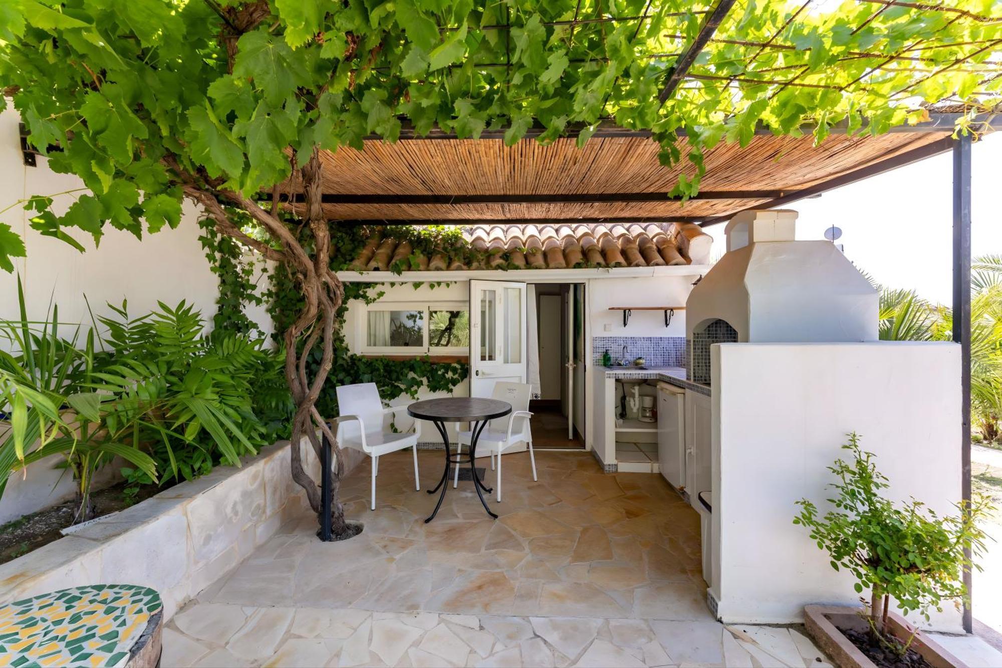 טולוקס Tiny House 12M2 In Holiday Park With 55 M2 Pool מראה חיצוני תמונה